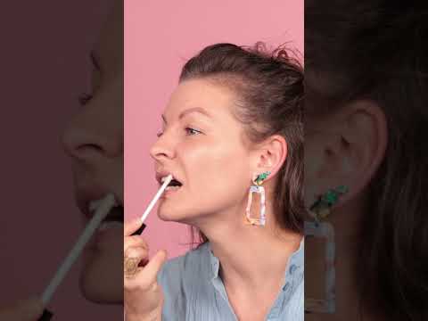 Video laden: Nutra Beautytalk – Anwendungs-Tipps 3